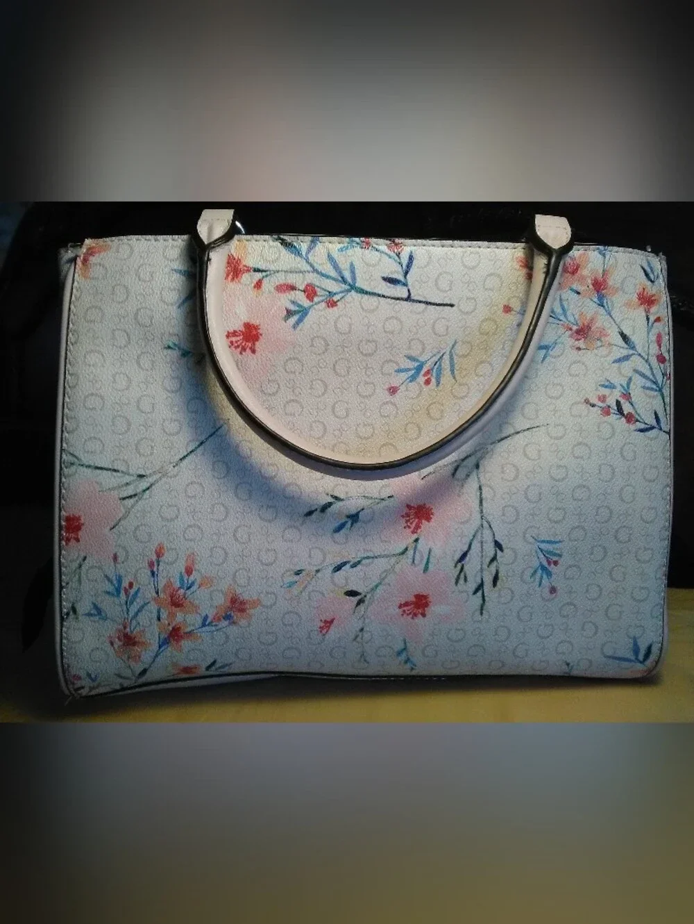 Guess satchel subtle